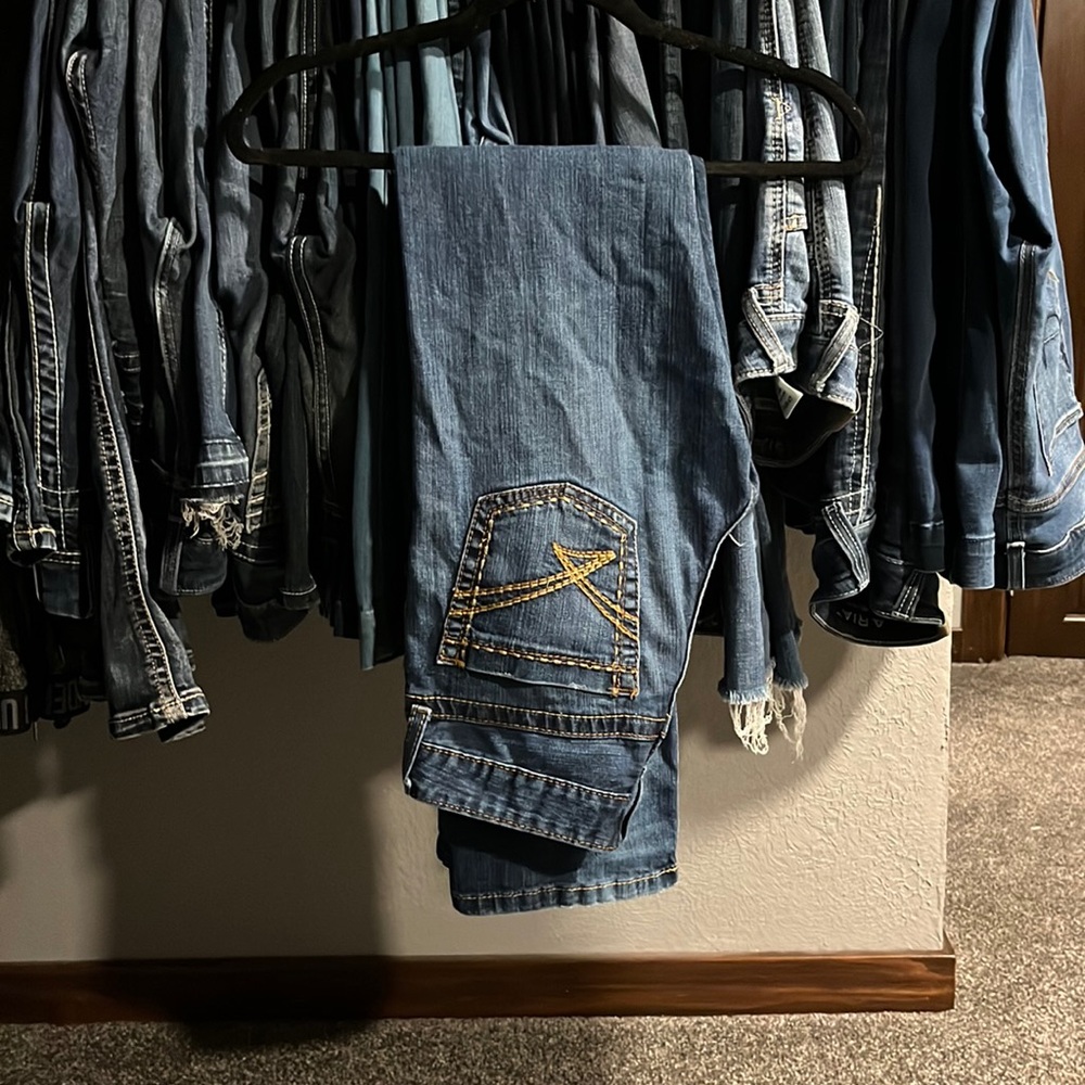 Cinch jeans